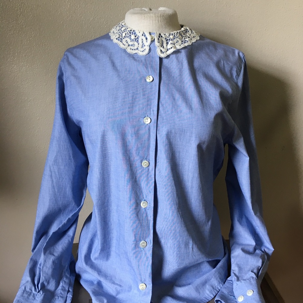 Fil a Fil Paris Blouse French Size 36 US Size Sm Blue Button-Up with Lace Collar